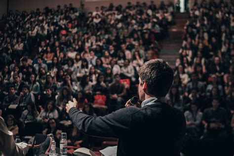 How To Grow Your Podcast Audience: 10 Surefire .
